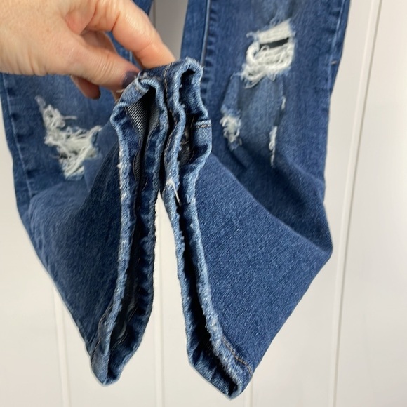 Dear John Liam Straight Mid Rise Cropped Jean Women's 27 Holes Distressing - Picture 7 of 16